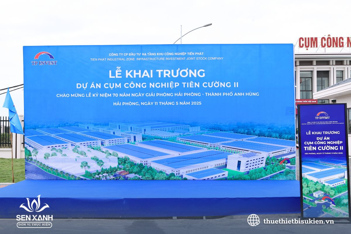 Thiết kế backdrop hài hòa với buổi lễ khai trương