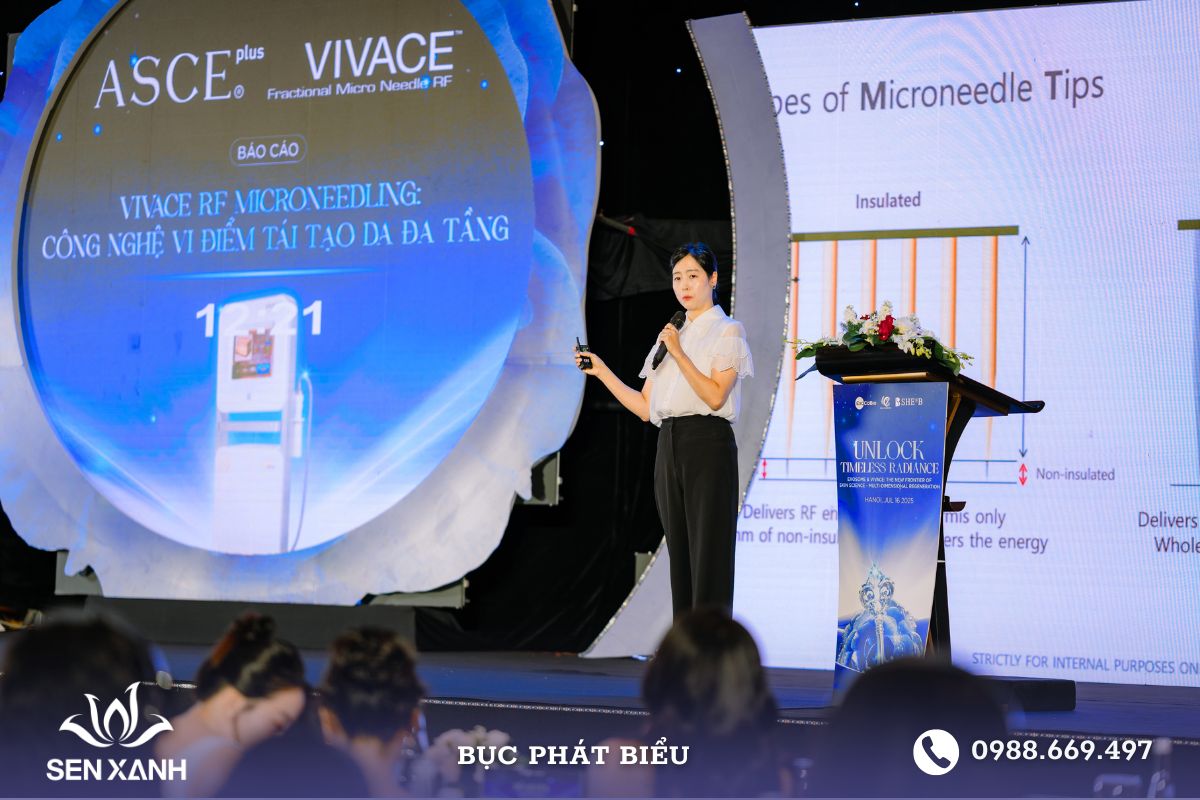 Cho thuê bục phát biểu làm từ gỗ tự nhiên