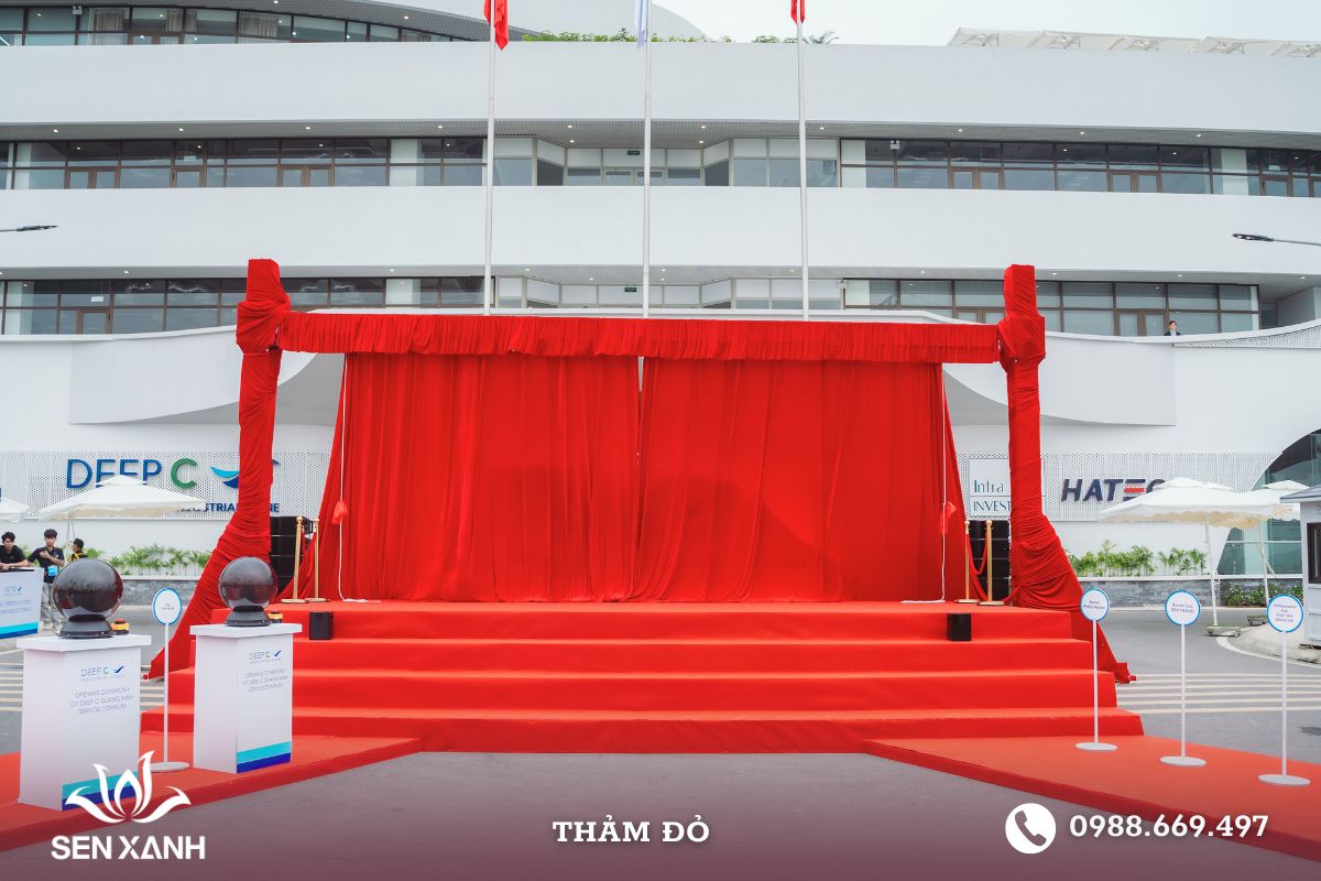 Thảm đỏ dùng trong các sự kiện lớn