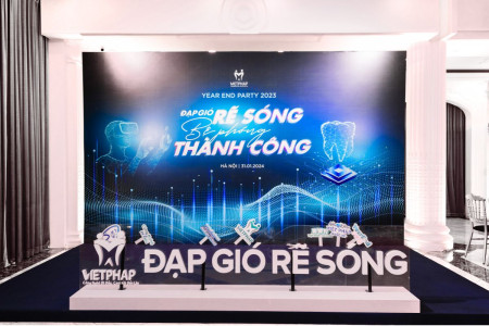 Cho thuê backdrop tiệc tất niên 2026